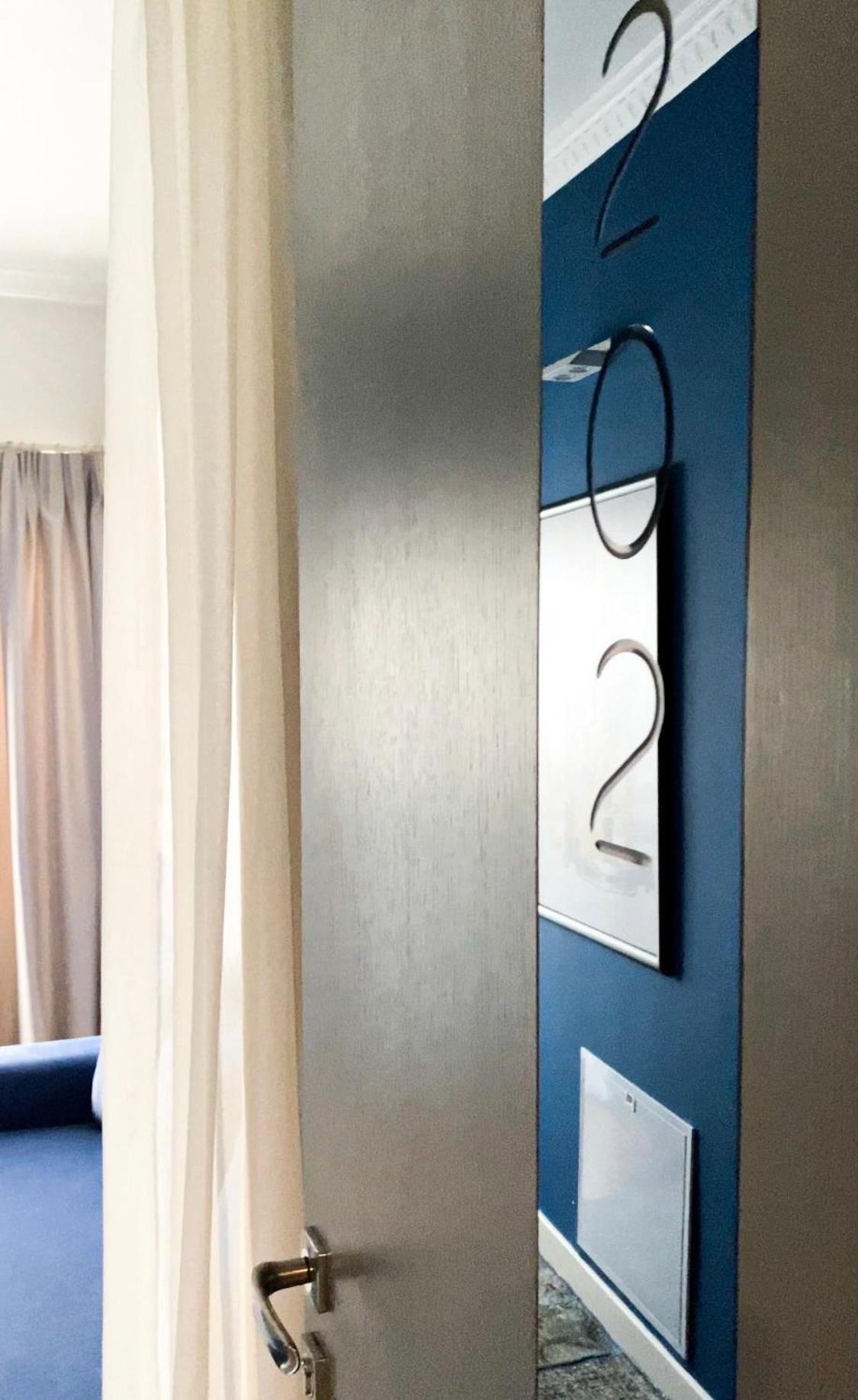 Meri Boutique Hotel Korce Habitación foto